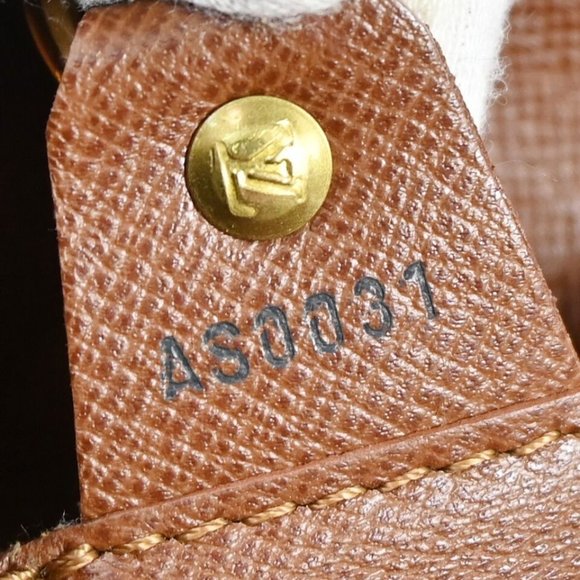 LOUIS VUITTON Musette Shoulder Bag Monogram Leather Brown France - Picture 6 of 16